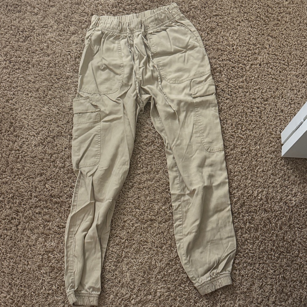 Women’s Tan Cargo Pants